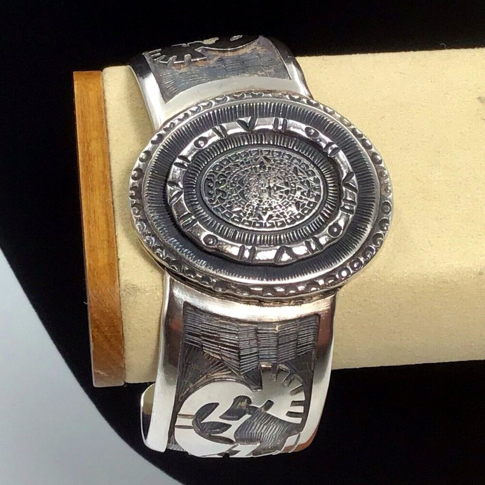 Men’s Sterling Silver Native America Bracelet Vintage Hopi 89 Gms Size 7.5”